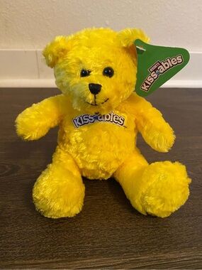 HERSHEY'S KISS*ABLES 2005 YELLOW PLUSH BEAR, 6" brand new